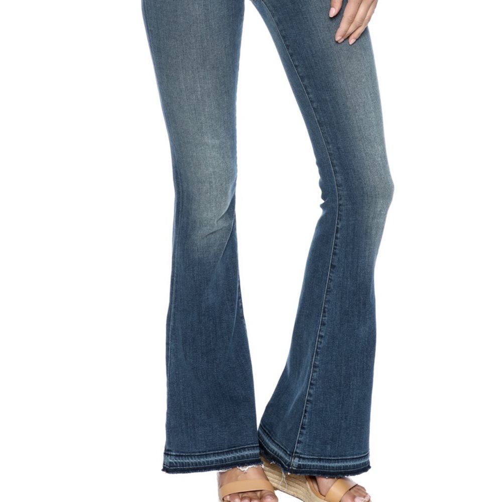 J BRAND SNEAKER FLARE JEANS in Ashbury